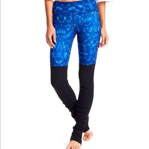 NWT Alo Yoga Leggings